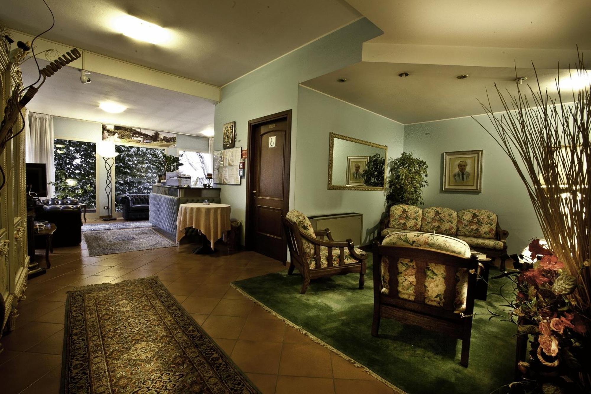 Hotel Nastro Azzurro مونغوتْسو المظهر الخارجي الصورة