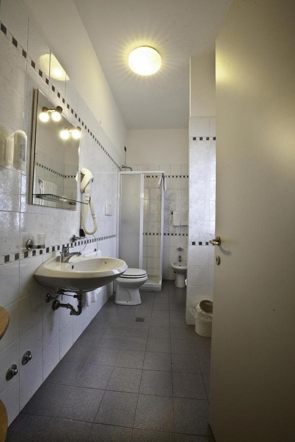 Hotel Nastro Azzurro مونغوتْسو الغرفة الصورة